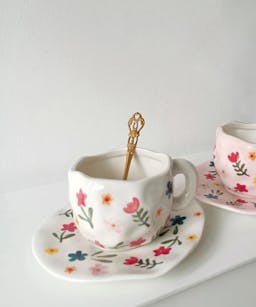 Vintage Floral Ceramic Mug Set with Saucer
