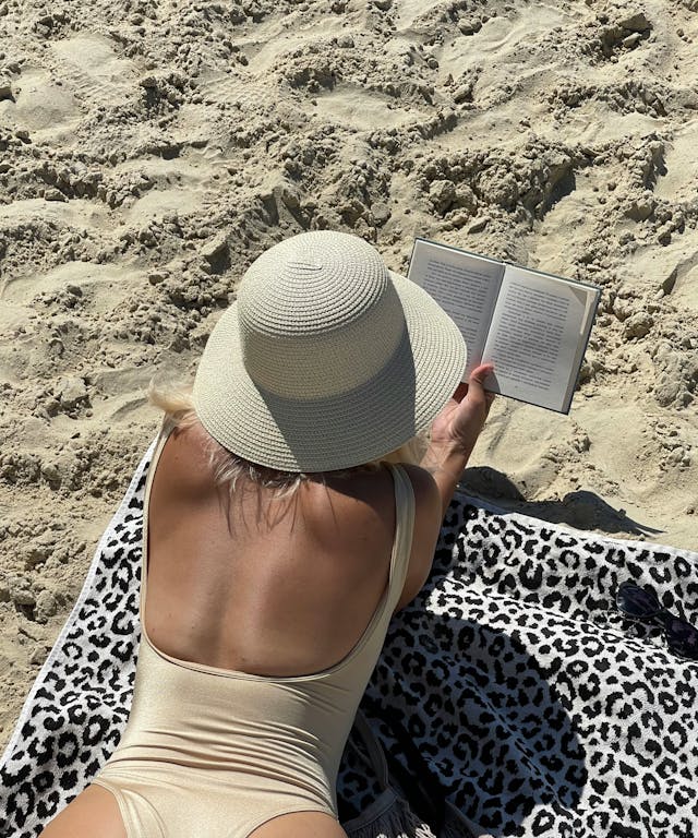 17 Librarian-Approved Beach Books To Add To Your TBR Pile