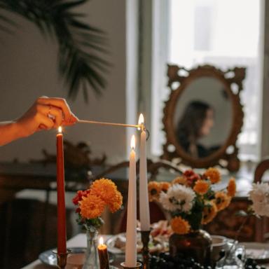 9 Ways To Instantly Make Your Home Cozy For Fall