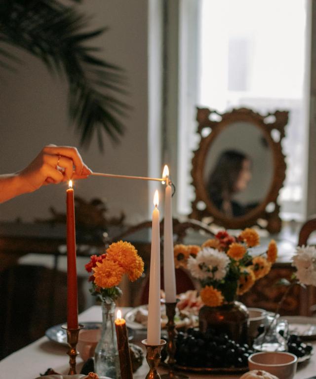 9 Ways To Instantly Make Your Home Cozy For Fall